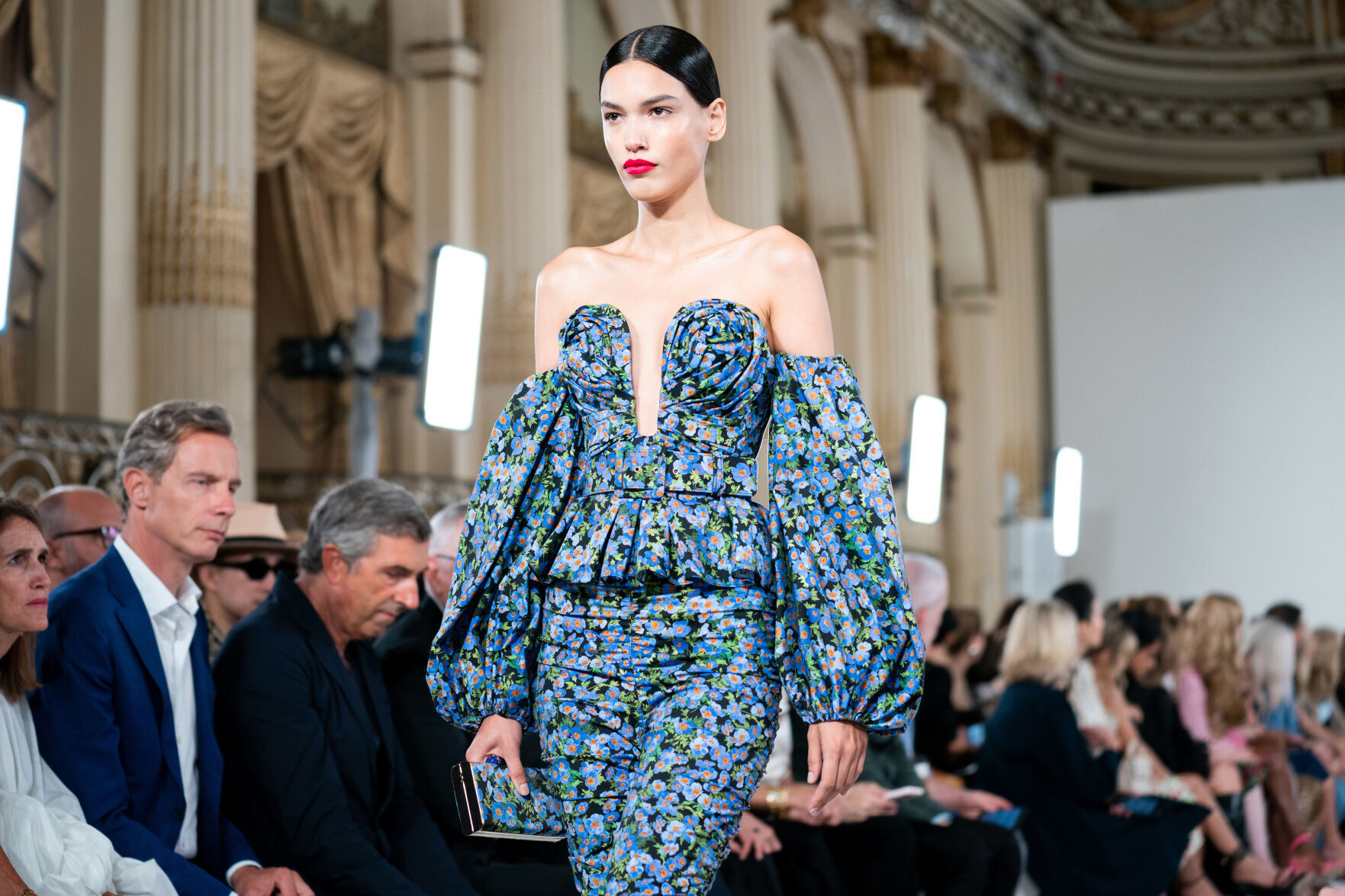 Fashion Carolina Herrera Fall 2022